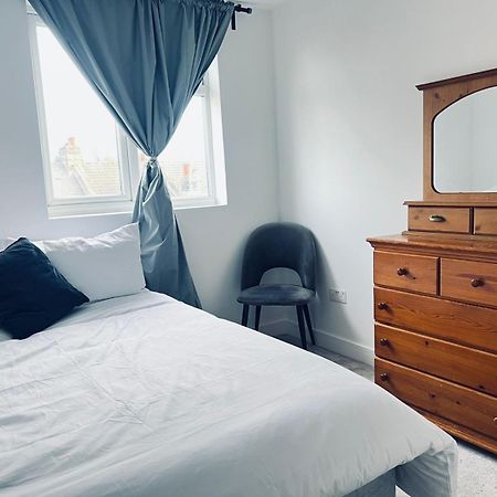 Cricklewood Boutique Stay Лондон Экстерьер фото